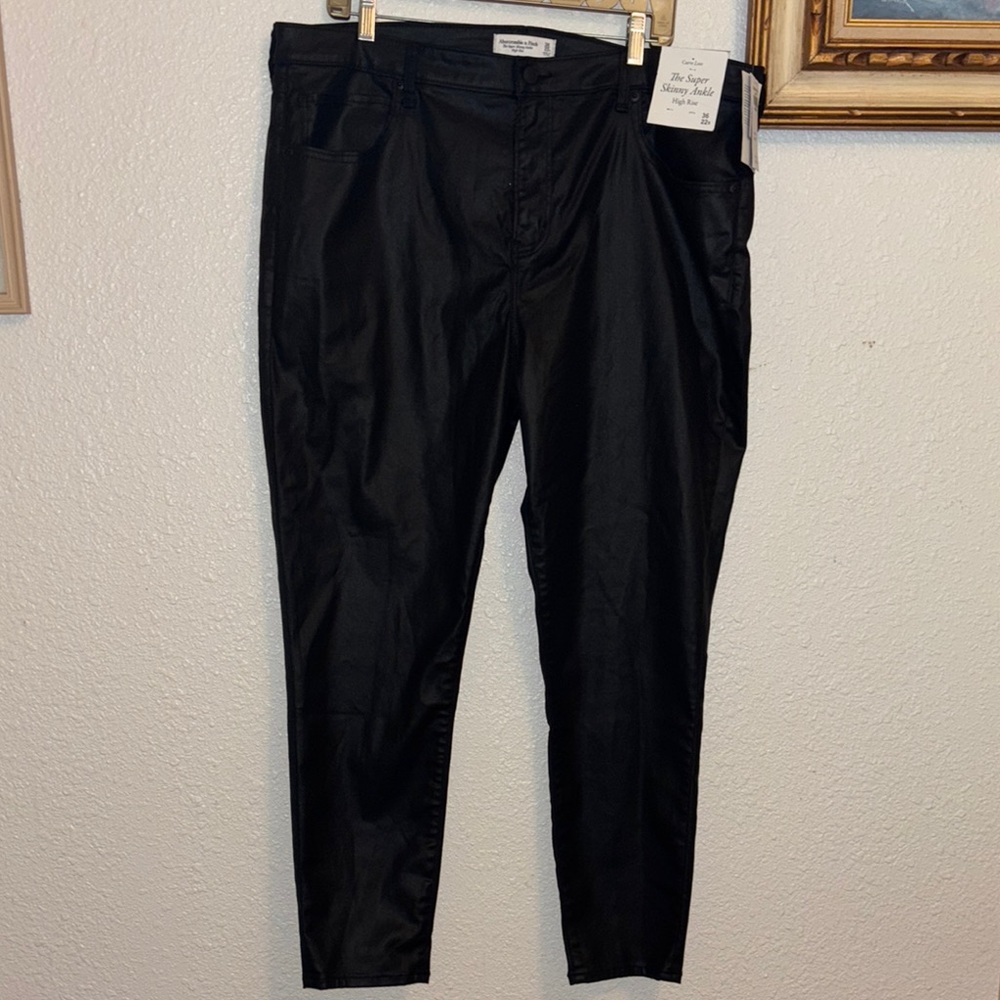 NWT Abercrombie & Fitch skinny ankle faux leather pants